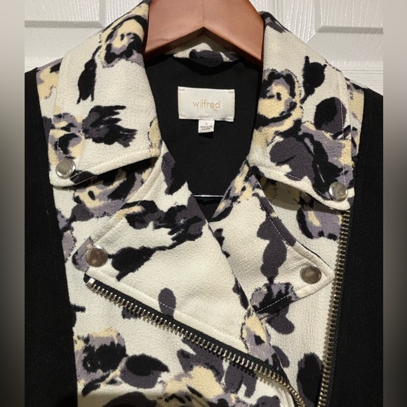 Wilfred. Aritzia Montesson Motor biker Floral Jacket / size 0 - Picture 8 of 14